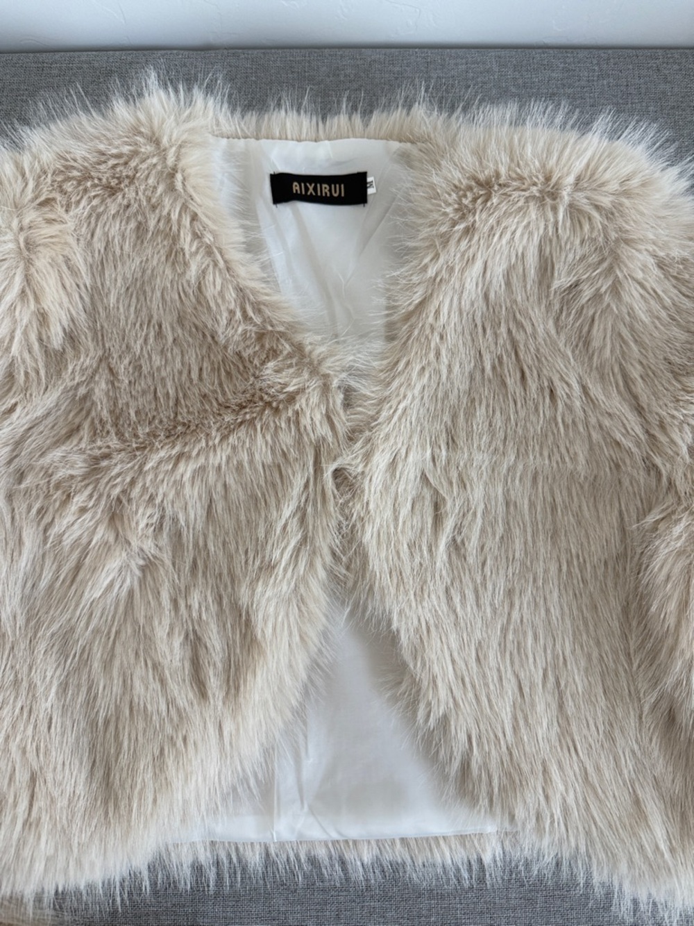 Beige Faux Fur Cropped Teddy Jacket - Picture 7 of 10